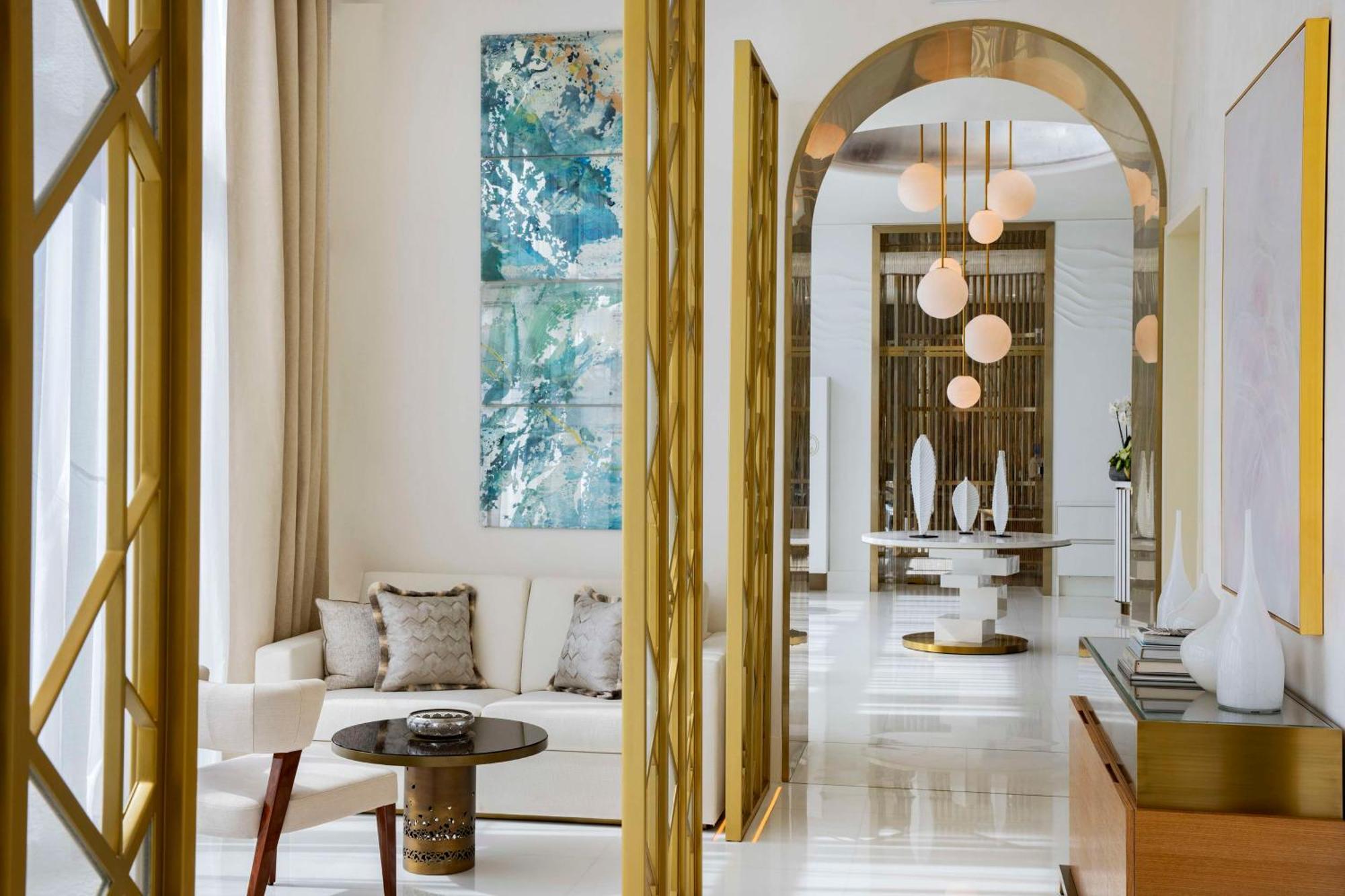 Waldorf Astoria Doha Lusail Exterior photo The interior of a suite at the hotel